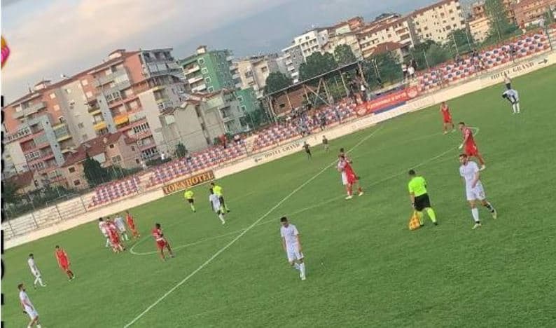 Miqësorja në Pogradec, Partizani triumfon minimalisht ndaj Strugës