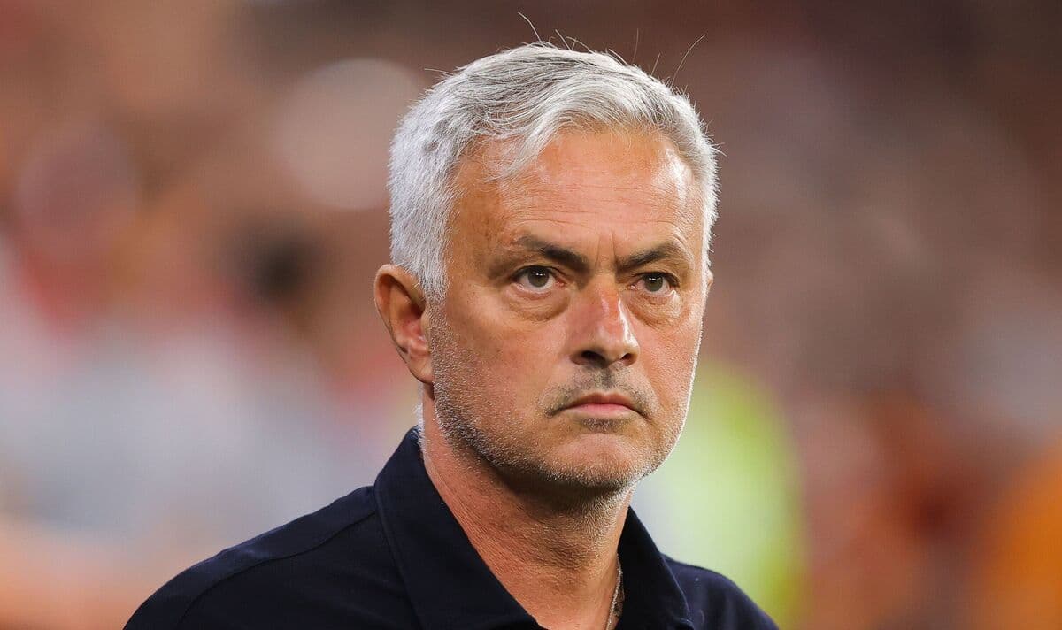 Jose Mourinho refuzon Al-Hilal