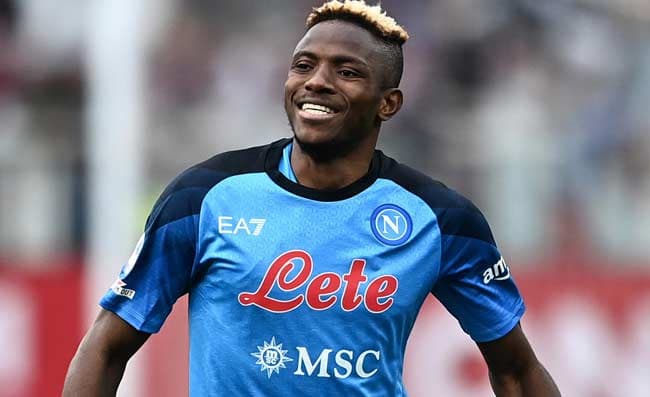 Paris St Germain , superofertë për Osmihen
