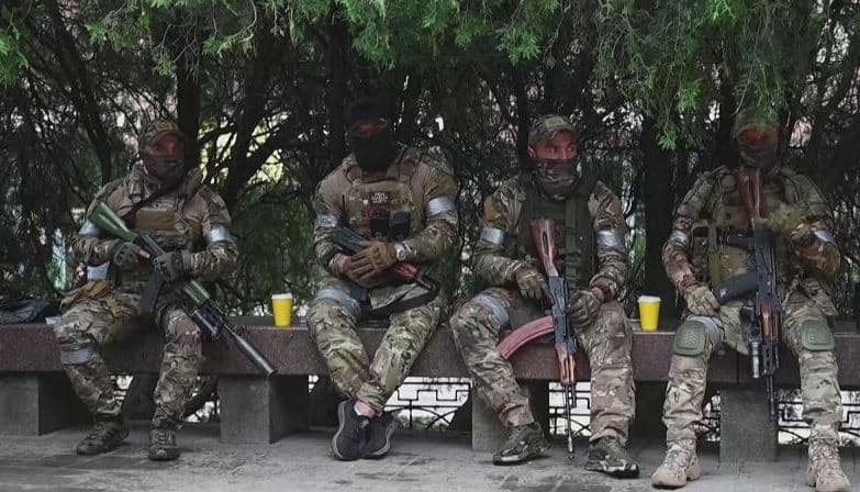 Shërbimet inteligjente britanike: Moska anuloi shfaqjen e saj më të rëndësishme ajrore për arsye sigurie