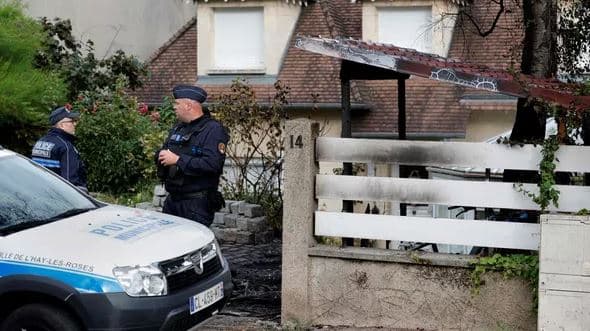 Trazirat në Francë, sulmohet shtëpia e kryebashkiakut, lëndohet gruaja dhe djali