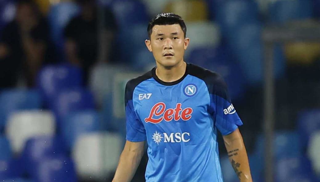 Napoli do të arkëtojë 50 milionë euro, Bayern Munich transferon mbrojtësin