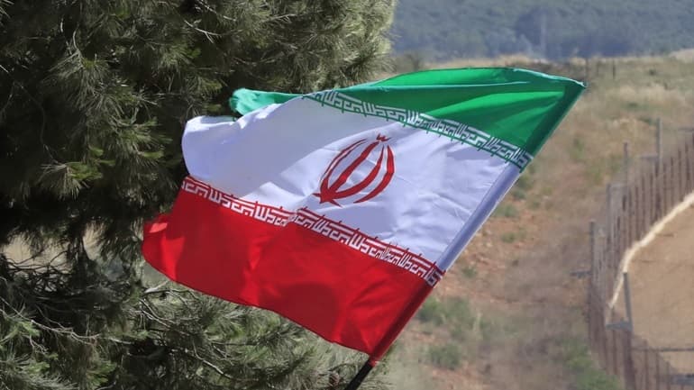 Përdhunuan 10 gra, ekzekutohen tre burra në Iran