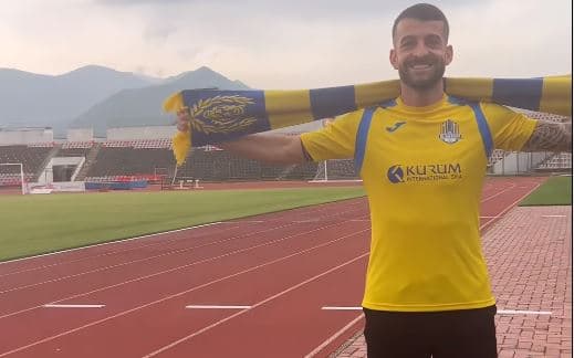 Tjetër afrim i rëndësishëm për Elbasanin, firmos Edon Hasani