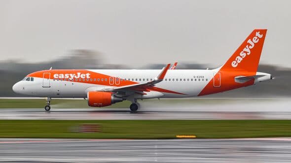 Avioni është shumë i rëndë, 19 pasagjerë duhet të heqin dorë nga fluturimi