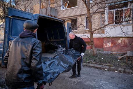 OKB: 9 mijë civilë janë vrarë që nga nisja e luftës në Ukrainë, mes tyre 500 fëmijë