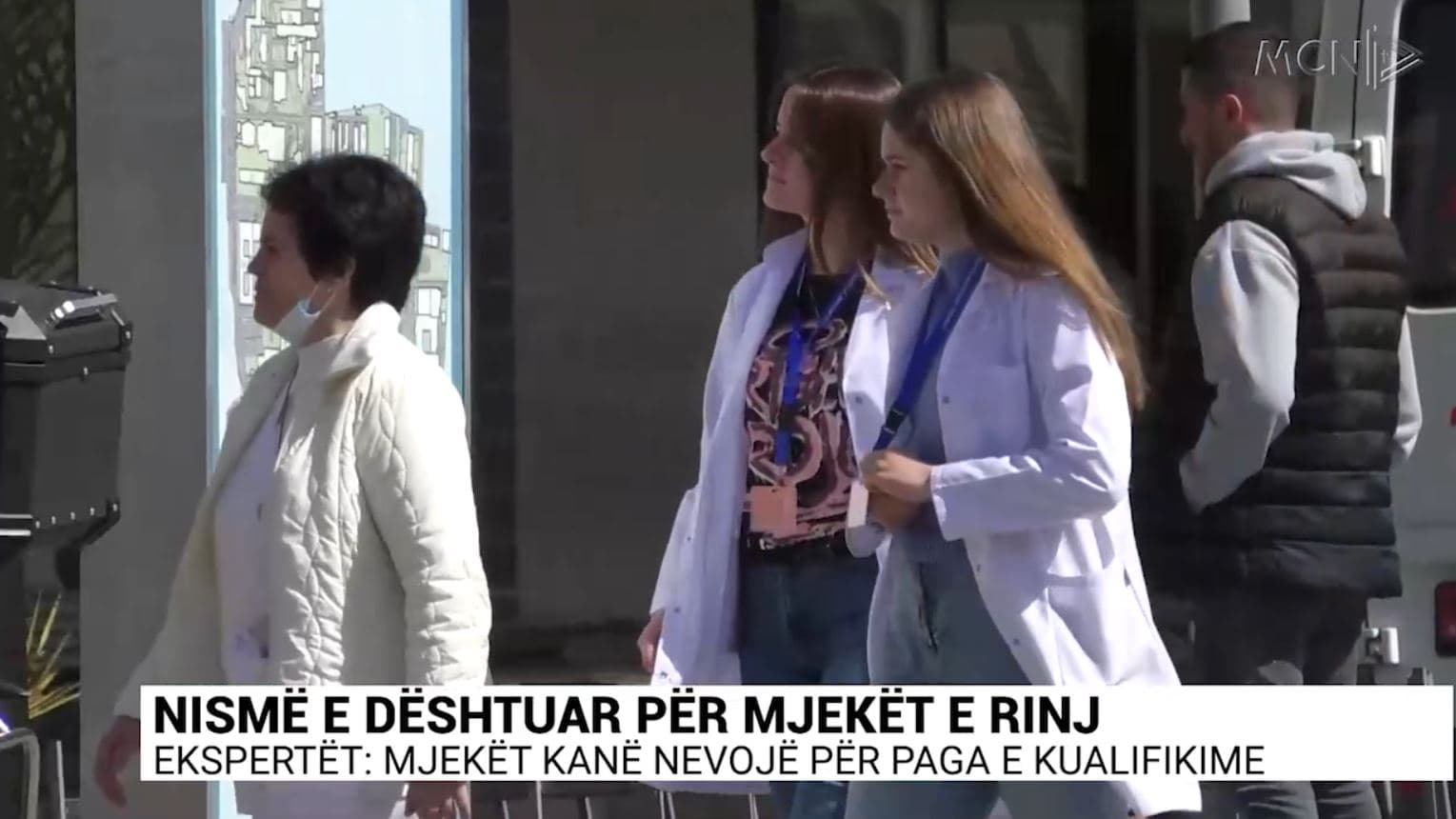 Nismë e dështuar për mjekët e rinj/ Ekspertët: Mjekët kanë nevojë për paga e kualifikime (VIDEO)