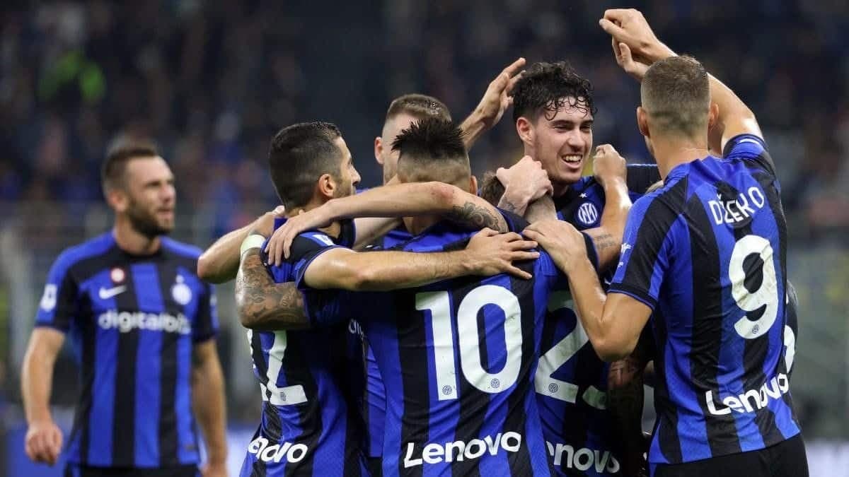           Inter , dy opsione për portën 