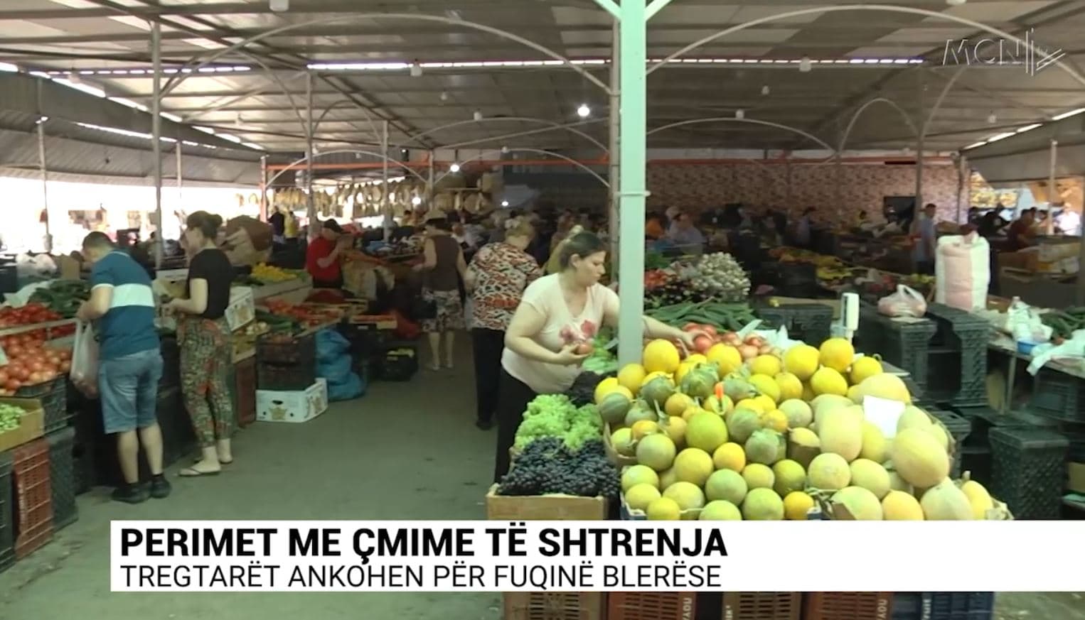 Perimet me çmime të shtrenjta/ Tregtarët ankohen për fuqinë blerëse