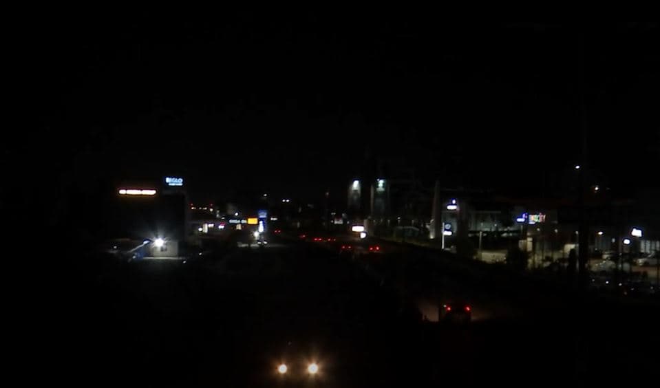 Rrugët e vendit në terr/ Mungon ndriçimi në akset kryesore (VIDEO)