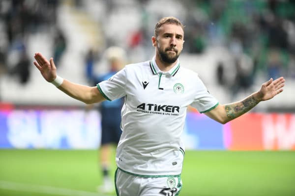 Endri Çekiçi njofton largimin nga Konyaspor