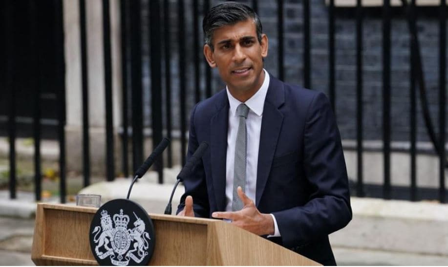 “Vuçiç dhe Kurti, përgjegjës për tensionet”, Kryeministri britanik: Të rikthehen në dialogun e udhëhequr nga BE