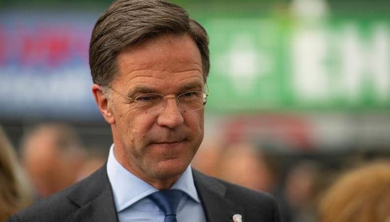Në krye të qeverisë së Holandës për 13 vjet, kryeministri Rutte njofton largimin nga politika