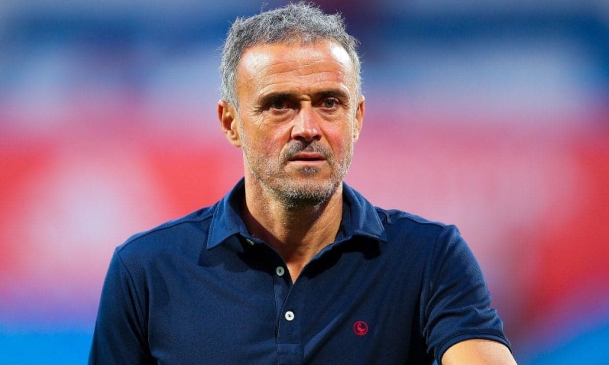 Kushti i Luis Enriques për transferimin tek Paris St Germain