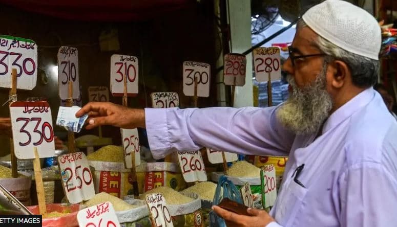 FMN miraton paketën e shpëtimit prej 3 miliardë dollarësh për Pakistanin