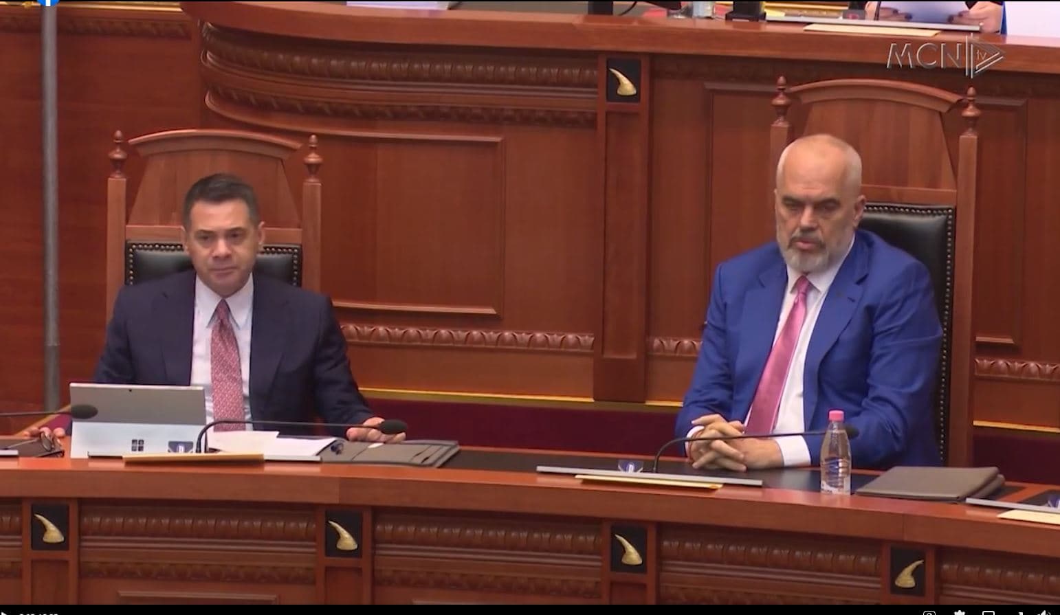    Sprapsen socialistët, nesër seanca për Ahmetajn/ Gjiknuri mohon akuzat e Berishës për lidhje me Zoton (VIDEO)