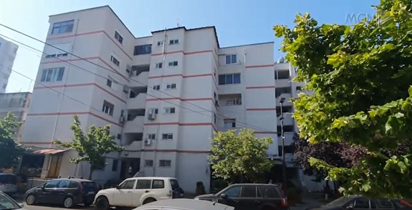 Degradojnë pallatet në Durrës/ Mungon administratori, ashensorët jashtë funksionit (VIDEO)