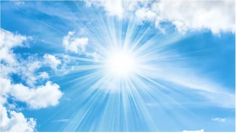 Moti sot, i kthjellët, temperaturat deri në 40°C