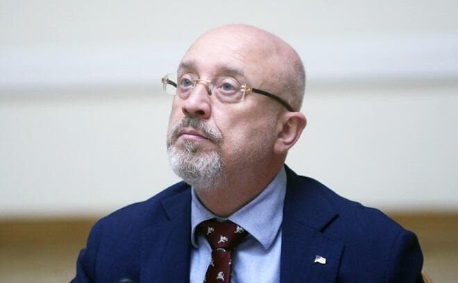 Ministri i Mbrojtjes së Ukrainës: Të ndryshojmë Kushtetutën për të lejuar bazat e NATO-s në territor