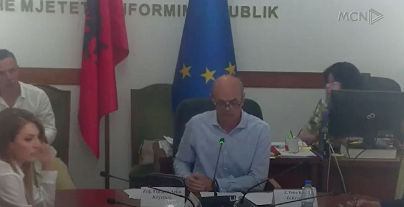 PS zgjat mandatin e Gjinushit/ Miraton pa opozitën ligjin për akademinë e shkencave (VIDEO)