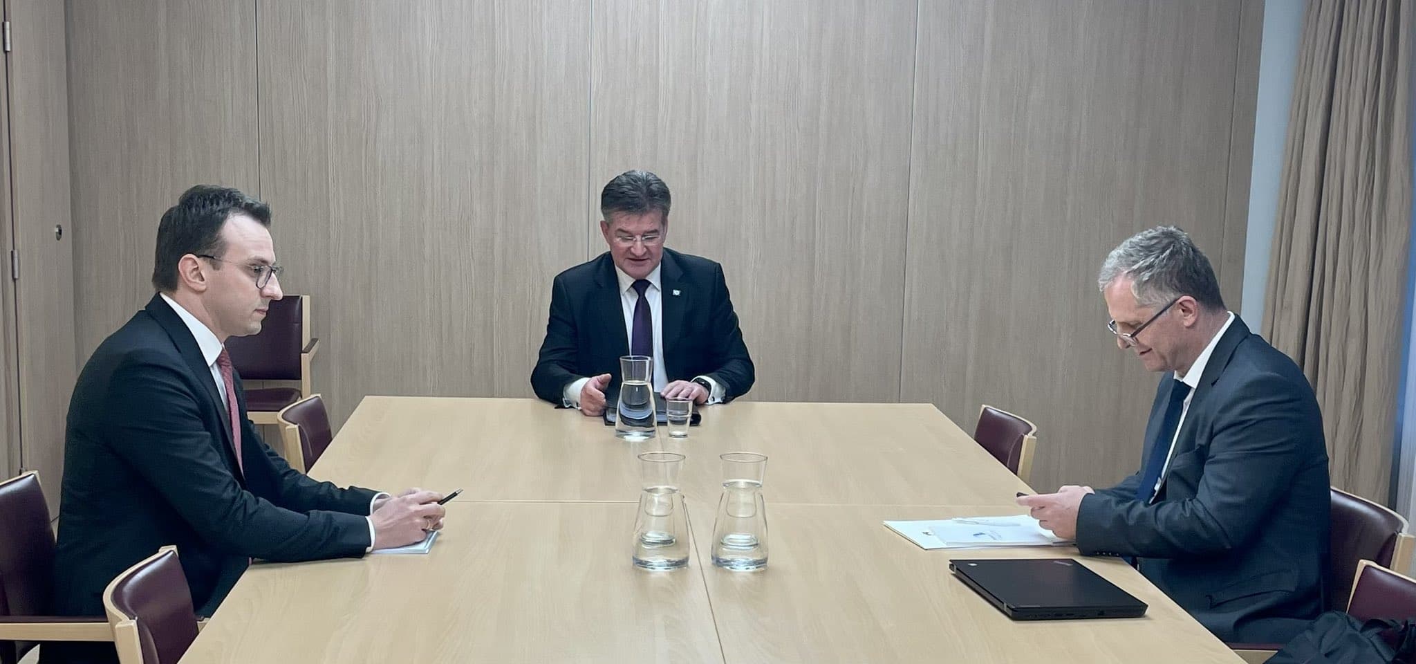 Zbatimi i Marrëveshjes së 27 shkurtit/ Bislimi e Petkoviç takohen sot në Bruksel