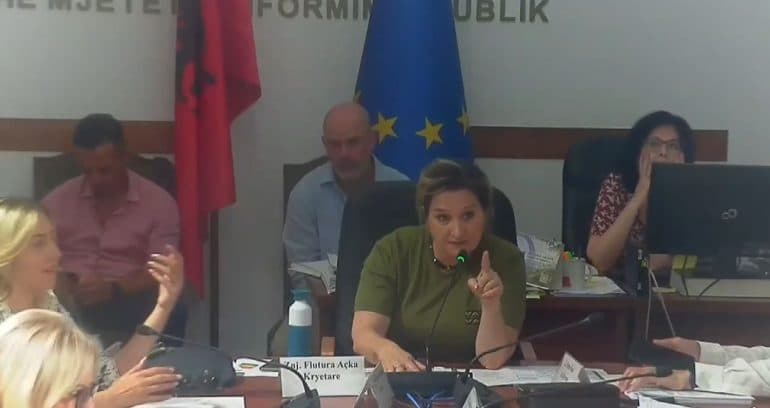 Zgjedhja e kryetarit të ASH/ Açka letër Nikollës: Puç në Parlament për të zgjatur mandatin e Skënder Gjinushit!
