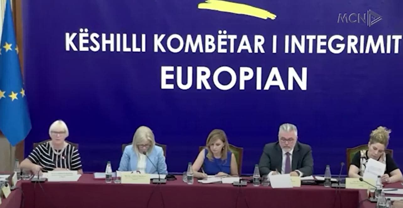 “Plotësoni kushtet, që të merrni fonde”. Hohmann mesazh SPAK: Bindni qytetarët, jo BE-në