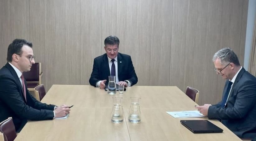 Kosovë-Serbi/ Përfundojnë në Bruksel takimet në nivel të kryenegociatorëve