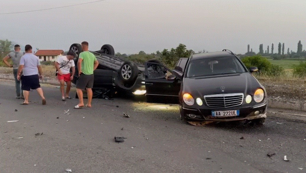Përplasen dy makina në Lezhë, plagoset një person