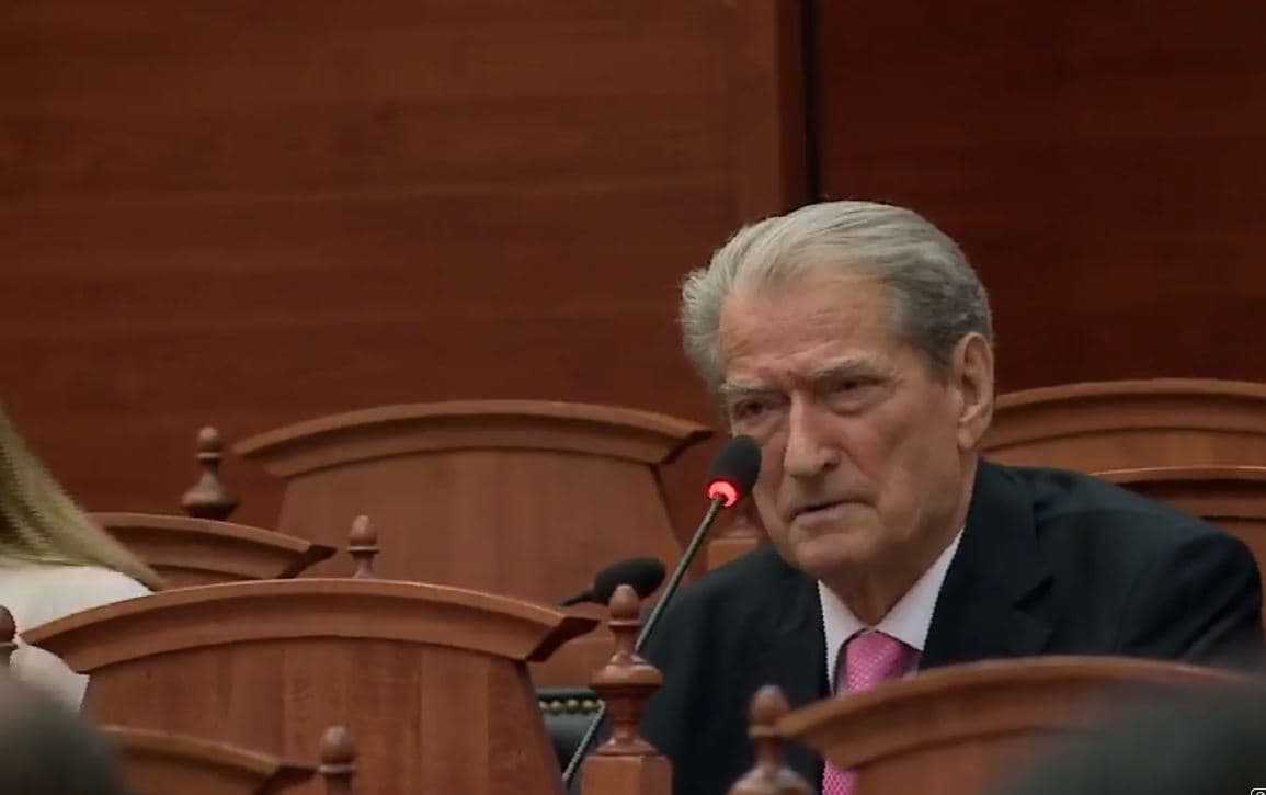 Berisha: Rama duhet të kërkojë falje për arratisjen e Ahmetajt dhe të japë dorëheqjen