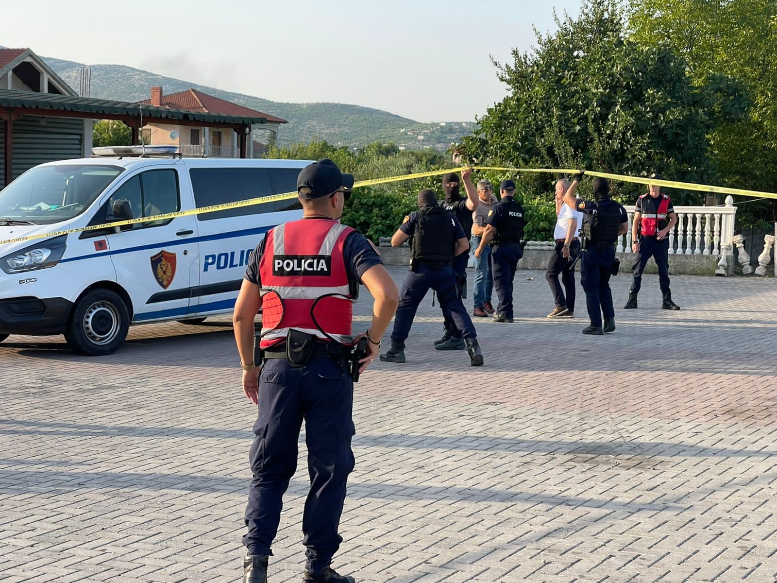 Vrasja e Nikolin Lekstakaj në Lezhë, shoqërohen dhe merren në pyetje 5 persona