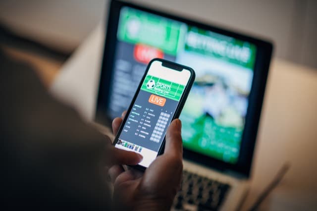 Online sports betting is back, draft approved by government 
