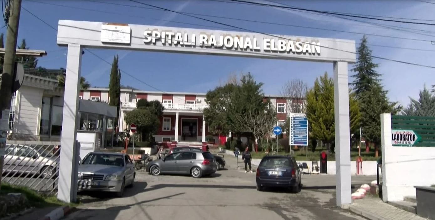 Bie nga lartësia teksa po lyente muret e një ndërtese, humb jetën 45-vjeçari në Elbasan