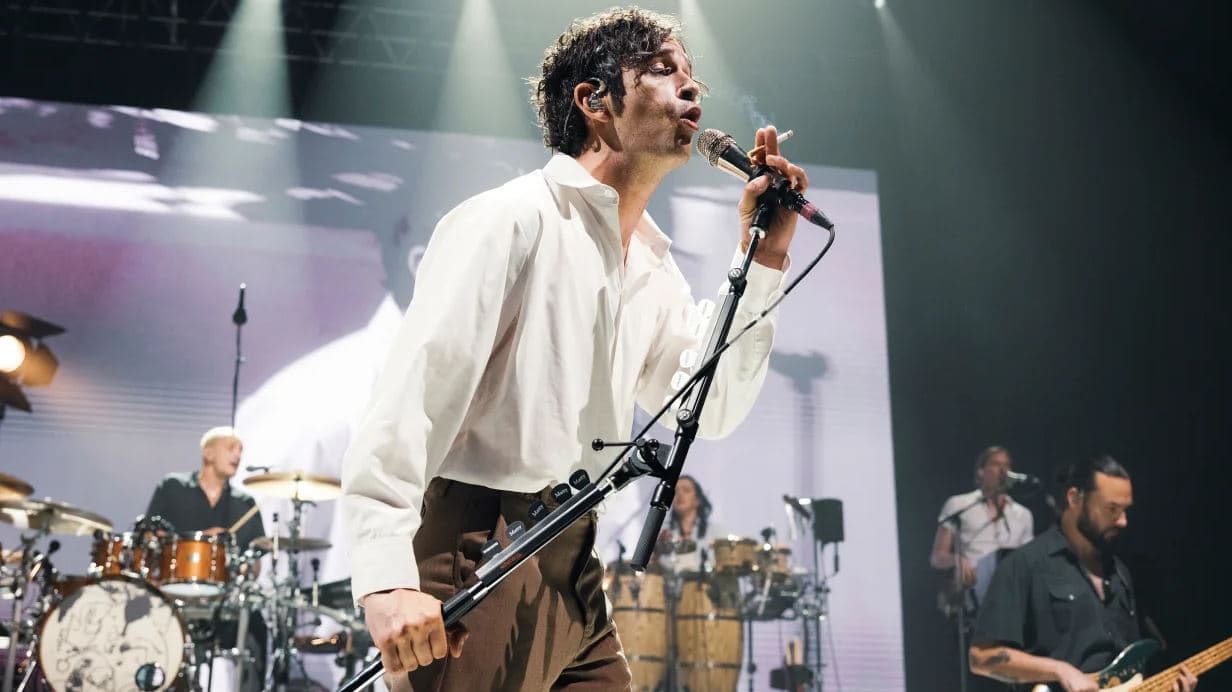 Malajzia ndalon festivalin muzikor pasi dy burra u puthën në skenë