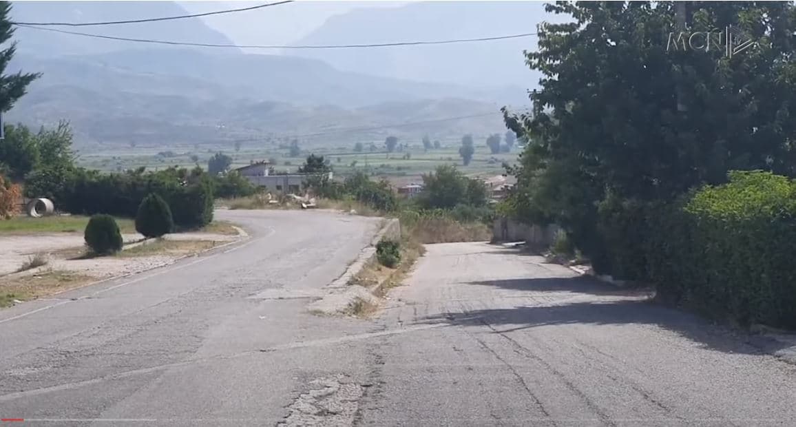 Lazarati pa ujë e pikë grumbullimi. Banorët të shqetësuar: Po na shkon dëm prodhimi