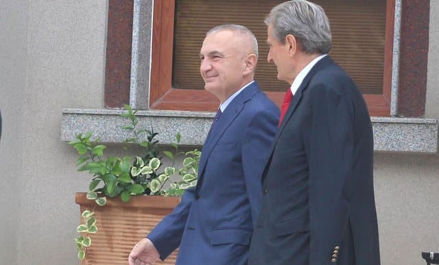 Meta shkon në selinë e PD, takon Berishën