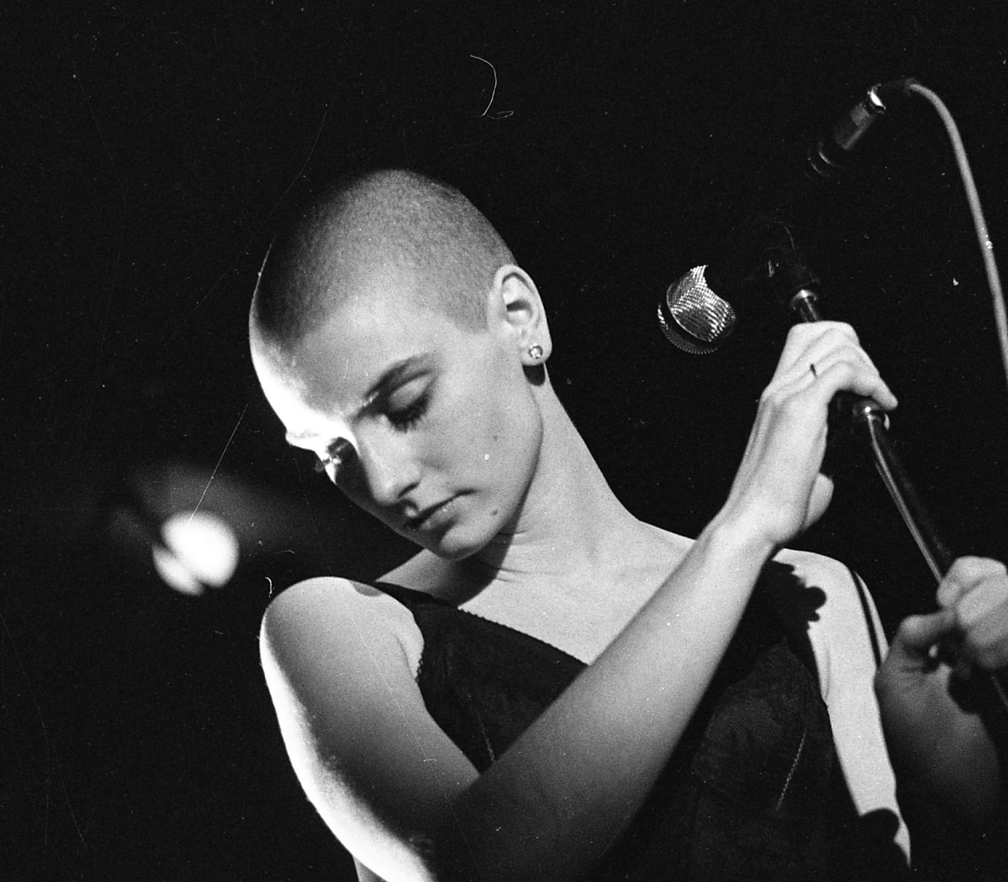 Ndahet nga jeta në moshën 56-vjeçare këngëtarja Sinead O’Connor