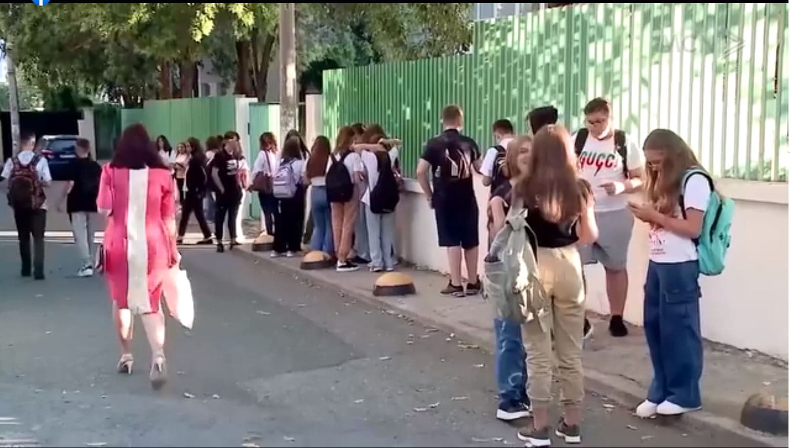  Enver Hoxha, hero për fëmijët/ Nxënësit ende nuk e njohin komunizmin (VIDEO)