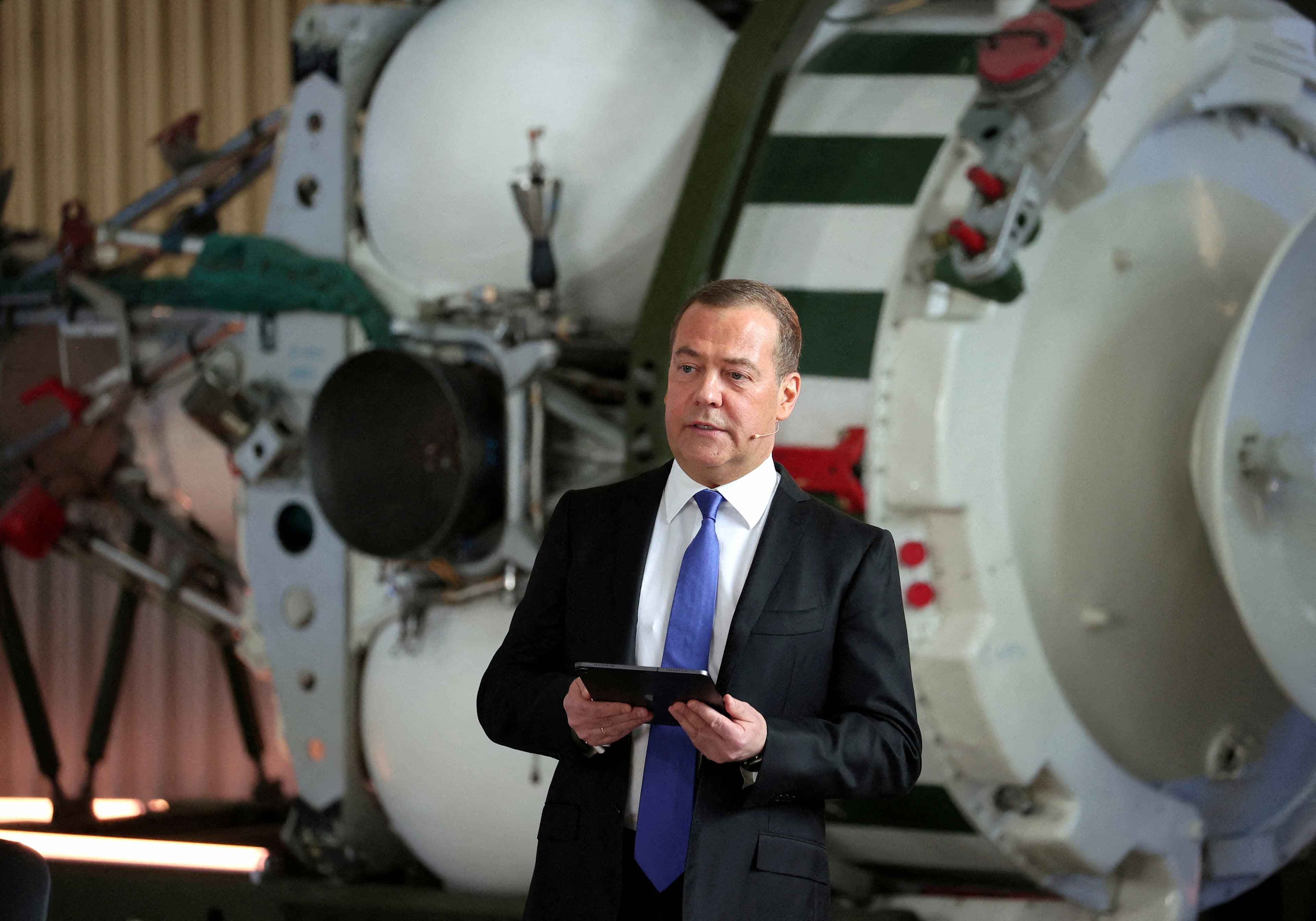 Medvedev: Nëse Ukraina ka sukses në kundërofensivë, do të përdorim armë bërthamore