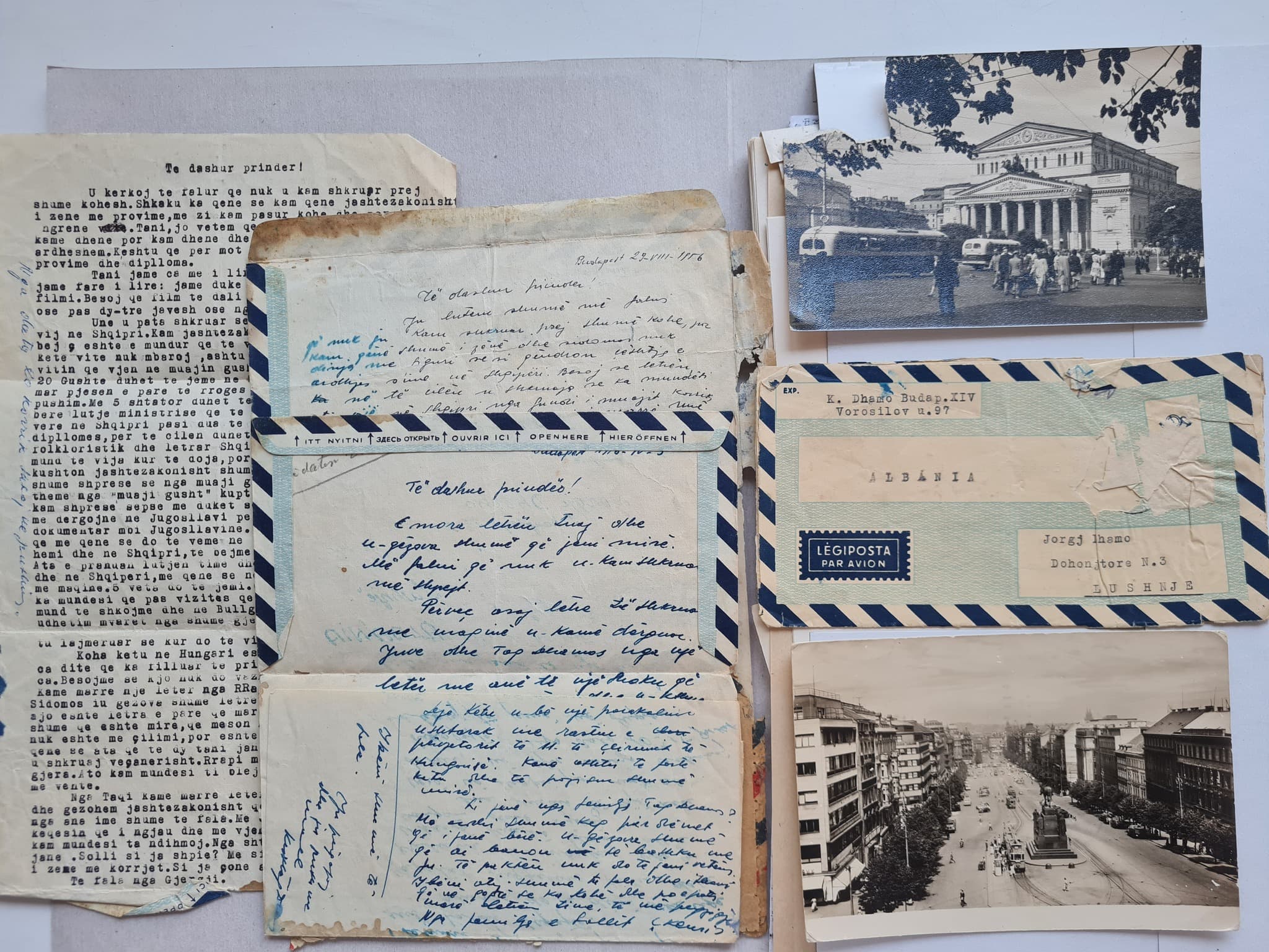 Familja e regjisorit Kristaq Dhamo i dhuron Arkivës së Filmit koleksionin e kineastit