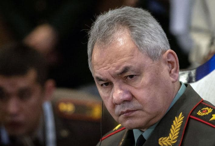 Ministri rus i Mbrojtjes Sergei Shoigu viziton trupat në Ukrainë