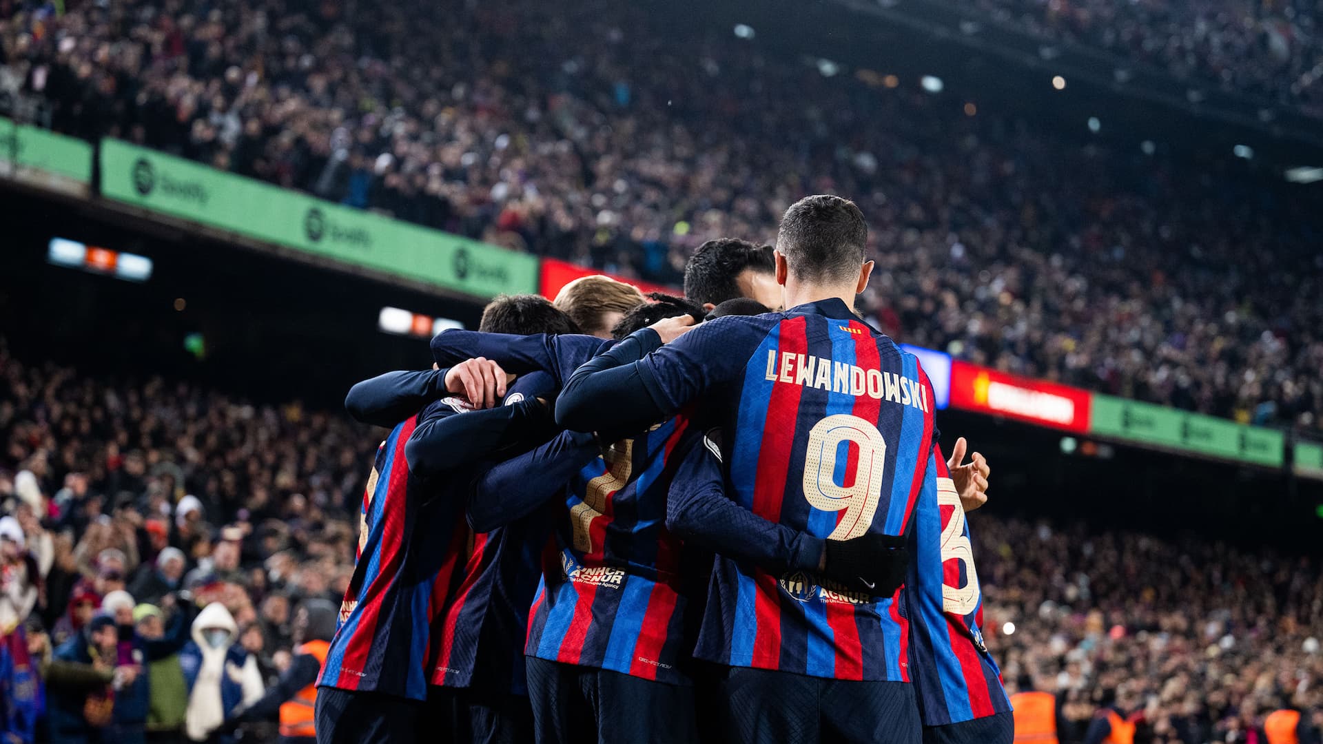           Barcelona , dy opsione për mbrojtjen 