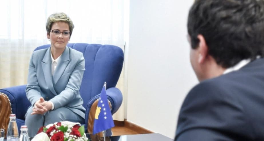 Këshilltarja e kryeministrit Kurti: Policia serbe më ndaloi kalimin e kufirit 