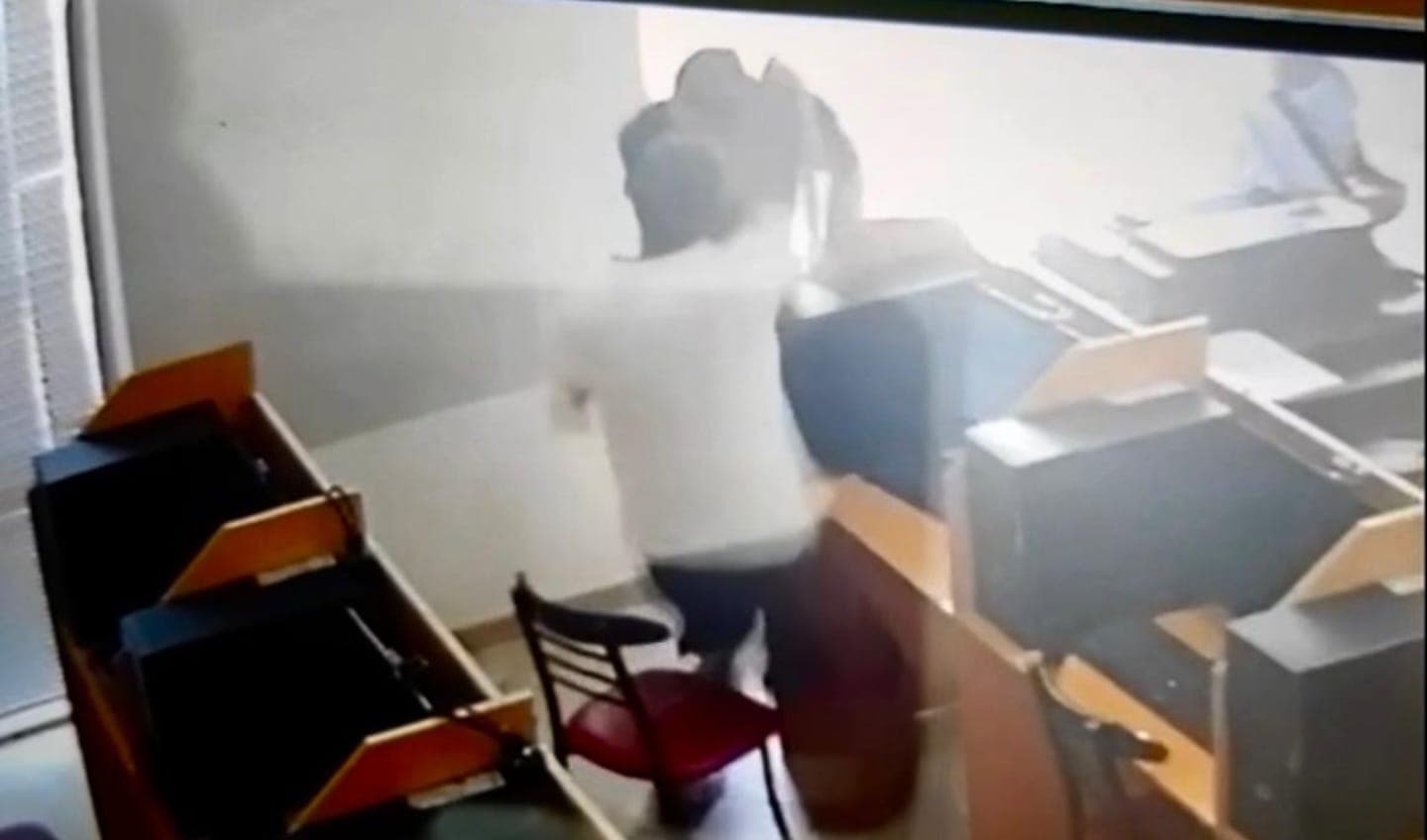 Vrasja në Vlorë/ Momenti i përplasjes mes autorit dhe viktimës (VIDEO)