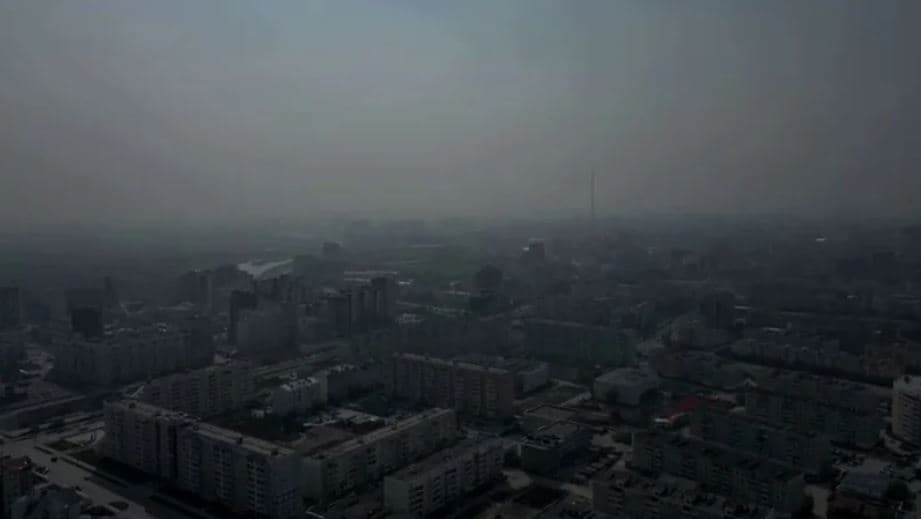 Qyteti më i ftohtë në botë digjet, Yakutsk është përfshirë nga qindra zjarre (VIDEO)