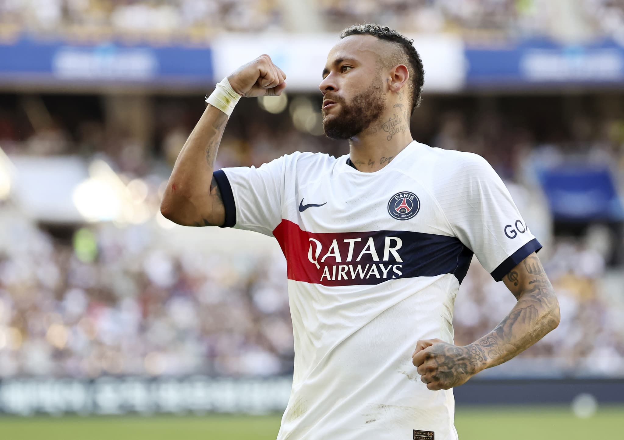 Neymar afër Barcelonës