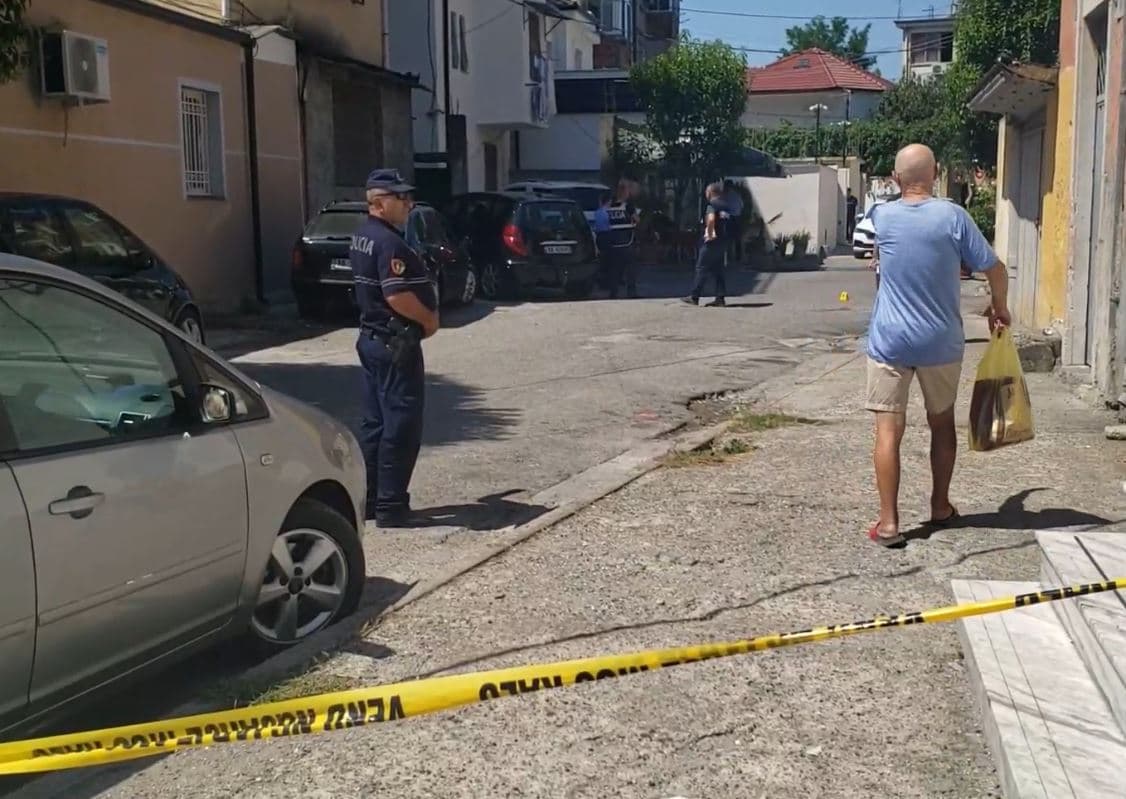 Të shtëna në një lokal në Shkodër, plagoset 47-vjeçari