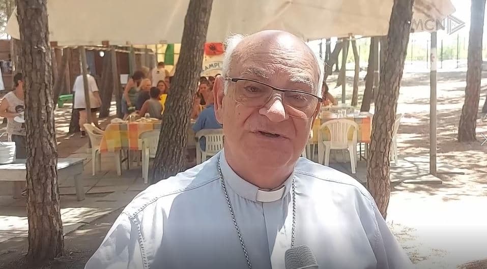 Kampi veror “Shpresa” mirëpret personat me aftësi të kufizuar (VIDEO)