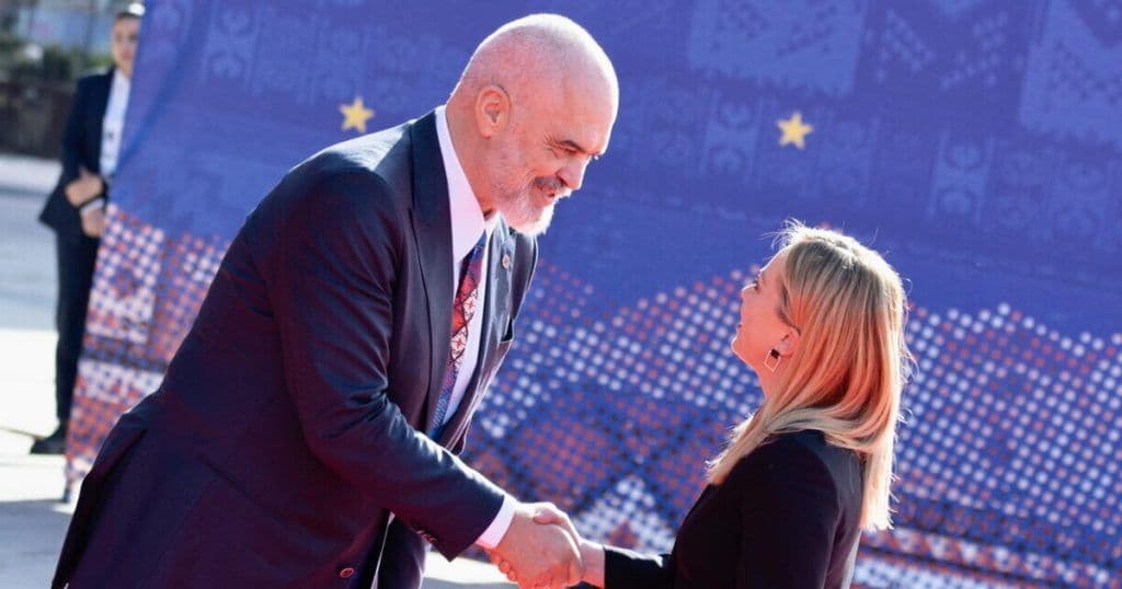 E ftuar nga Rama, Kryeministrja italiane viziton sot Vlorën