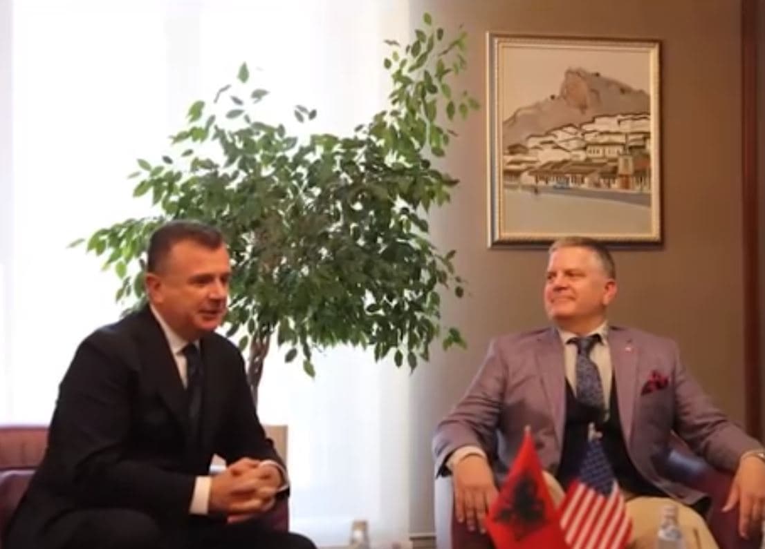 “Hetim për vjedhjen e të dhënave nga TIMS”/ SHBA kritika Ballës: Ju asistojmë ne, u prekën dhe amerikanë (VIDEO)